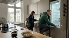 Weinkorken im Kühlschrank: Was wirklich gegen Gerüche hilft (und was du dir sparen kannst)