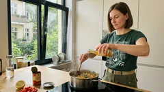 Wie ein Spritzer Essig im Linsentopf die Eisenaufnahme unterstützen kann